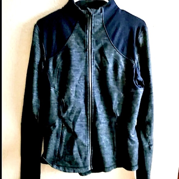 Lululemon jacket rare - Picture 3 of 7